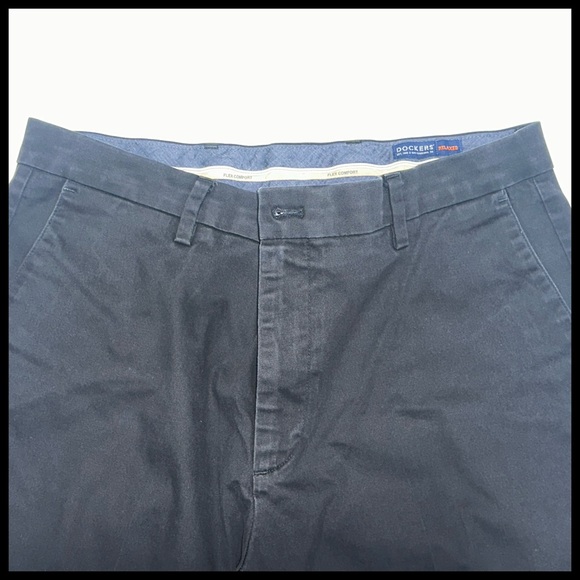 Dockers 🖤⚓️ Mens, Black, Khaki, Relaxed Fit, Wrinkle Free, 4 Pockets, Comfy ✌🏼 - Picture 7 of 16